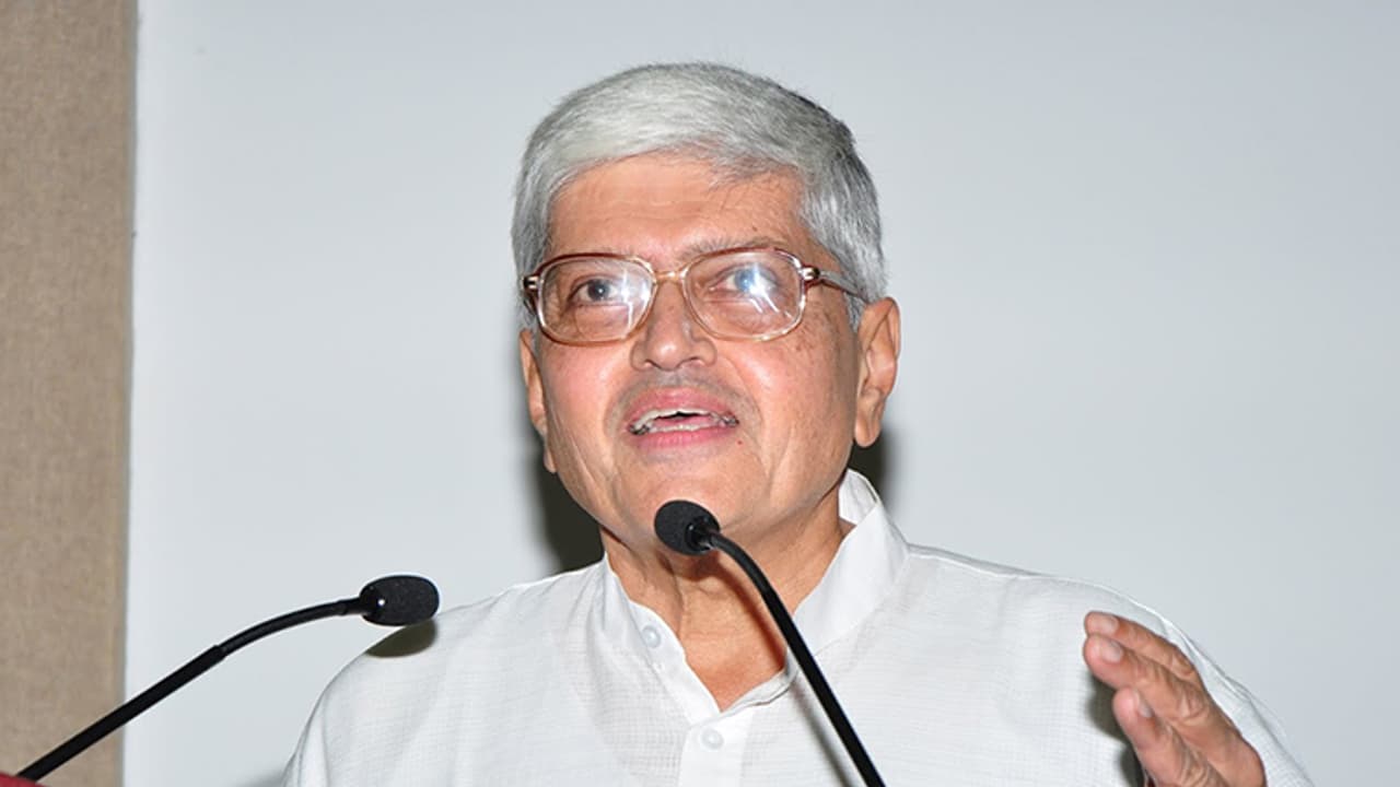 ರಾಷ್ಟ್ರಪತಿ ಎಲೆಕ್ಷನ್: ಗಾಂಧಿ ಮೊಮ್ಮಗ ವಿಪಕ್ಷ ಅಭ್ಯರ್ಥಿ? ರಾಷ್ಟ್ರಪತಿ ಎಲೆಕ್ಷನ್: ಗಾಂಧಿ ಮೊಮ್ಮಗ ವಿಪಕ್ಷ ಅಭ್ಯರ್ಥಿ?