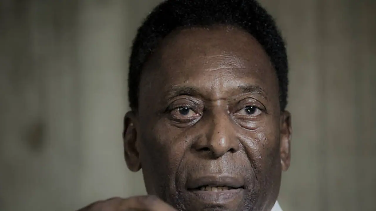 অস্ত্রোপচার করে টিউমার বাদ দেওয়া হল পেলের, কেমন আছেন ফুটবল সম্রাট অস্ত্রোপচার করে টিউমার বাদ দেওয়া হল পেলের, কেমন আছেন ফুটবল সম্রাট