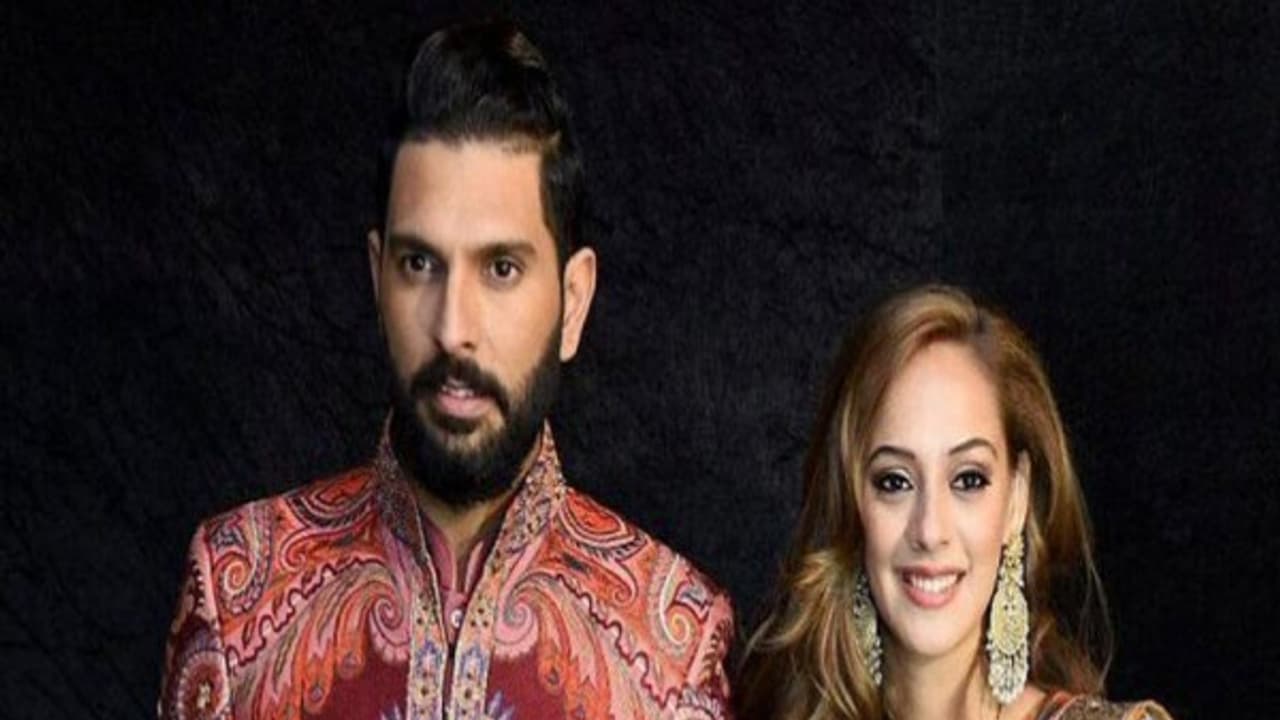 திருமணத்திற்கு முன் 8 ஹாட் நடிகைகளுடன் டேட்டிங்...! என்ஜாய் செய்த யுவராஜ்சிங்..! திருமணத்திற்கு முன் 8 ஹாட் நடிகைகளுடன் டேட்டிங்...! என்ஜாய் செய்த யுவராஜ்சிங்..!