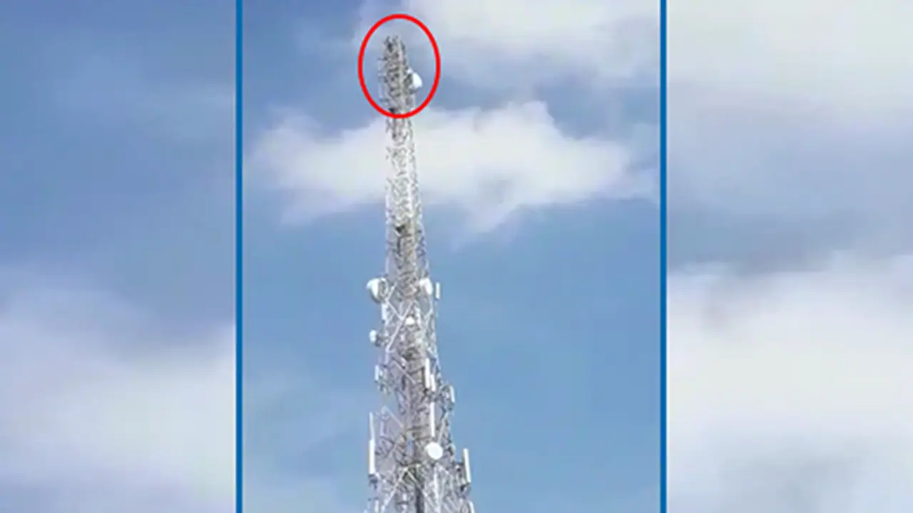 ಗಂಡ ಹೆಂಡತಿ ಜಗಳ ಟವರ್ ಏರುವ ತನಕ..! ಗಂಡ ಹೆಂಡತಿ ಜಗಳ ಟವರ್ ಏರುವ ತನಕ..!