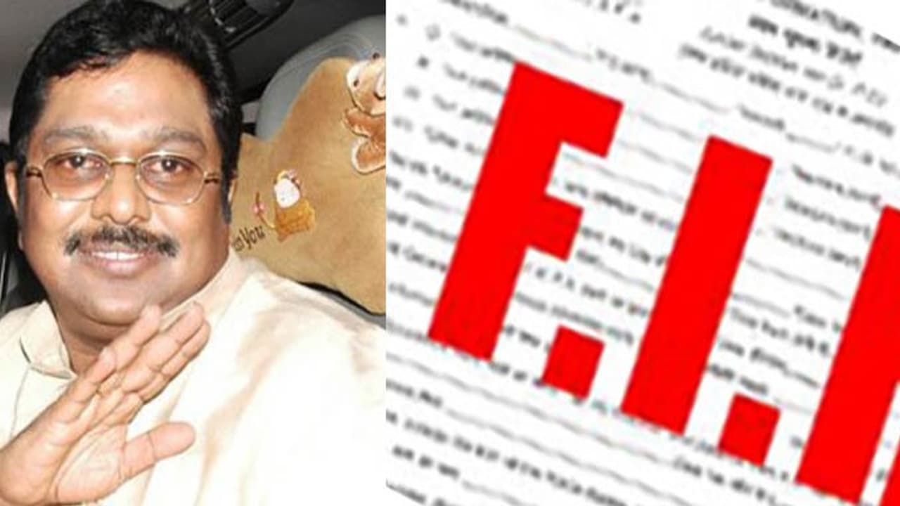 தினகரன் மீது ஜாமீனில் வெளிவர முடியாத F.I.R டெல்லி போலீஸ் நாளை காலை வருகிறது தினகரன் மீது ஜாமீனில் வெளிவர முடியாத F.I.R டெல்லி போலீஸ் நாளை காலை வருகிறது