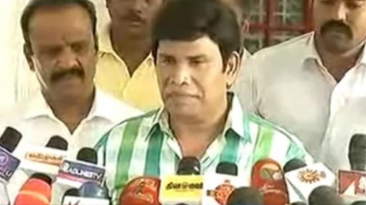 திமுகவில் இணைகிறார் ஆனந்தராஜ் – ஆதரவு பேச்சு... திமுகவில் இணைகிறார் ஆனந்தராஜ் – ஆதரவு பேச்சு...