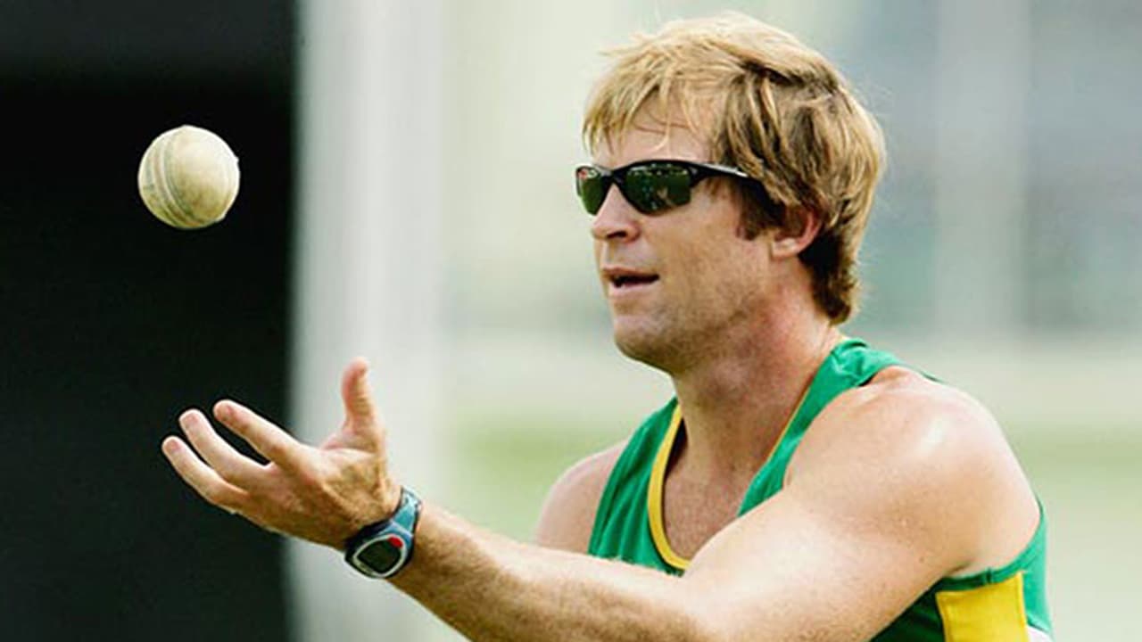 ವಿಶ್ವಕಪ್ ಫೈನಲ್ ಭವಿಷ್ಯ ನುಡಿದ ಜಾಂಟಿ ರೋಡ್ಸ್ ವಿಶ್ವಕಪ್ ಫೈನಲ್ ಭವಿಷ್ಯ ನುಡಿದ ಜಾಂಟಿ ರೋಡ್ಸ್