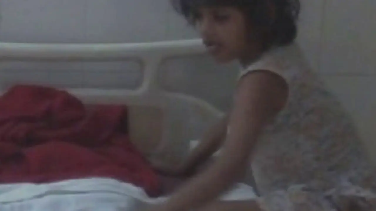 ഇതാ ശരിക്കും മൗഗ്ലീ; കുരങ്ങുകൾക്കൊപ്പം കഴിഞ്ഞ എട്ടുവയസുകാരി ഇതാ ശരിക്കും മൗഗ്ലീ; കുരങ്ങുകൾക്കൊപ്പം കഴിഞ്ഞ എട്ടുവയസുകാരി