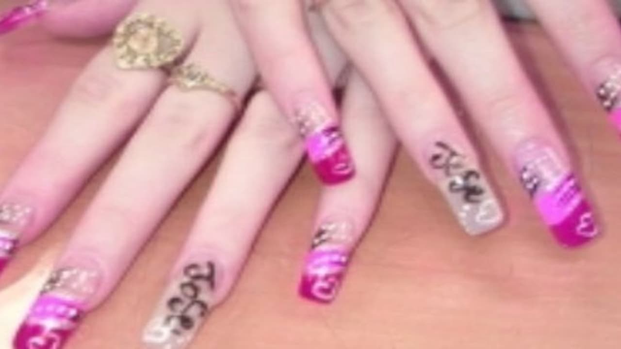 நகங்கள் உடையாதபடி, நீண்டு வளர வேண்டுமா ? இதை செய்யுங்க .....