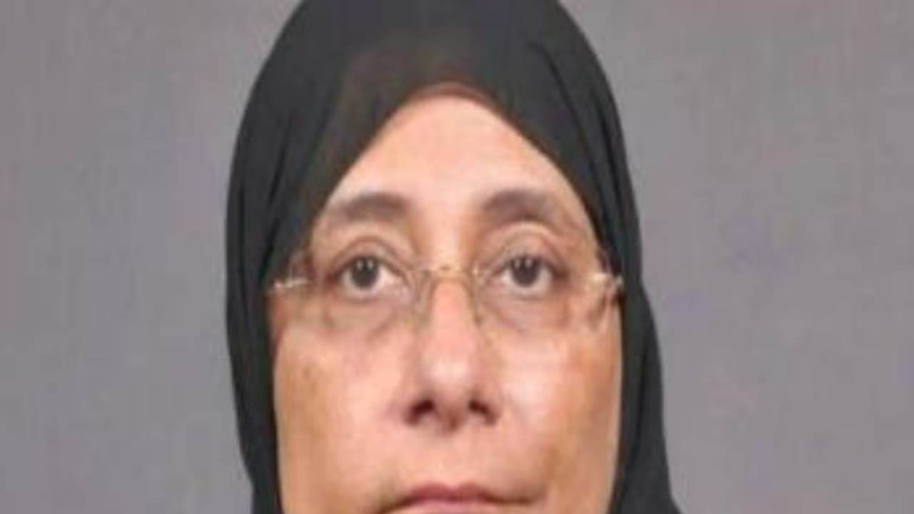 வார்டு மாற்றும்போது ஜெயலலிதாவை பார்த்தேன்; செல்லூர் ராஜுவைத் அடுத்து நிலோபர் கபில்! வார்டு மாற்றும்போது ஜெயலலிதாவை பார்த்தேன்; செல்லூர் ராஜுவைத் அடுத்து நிலோபர் கபில்!