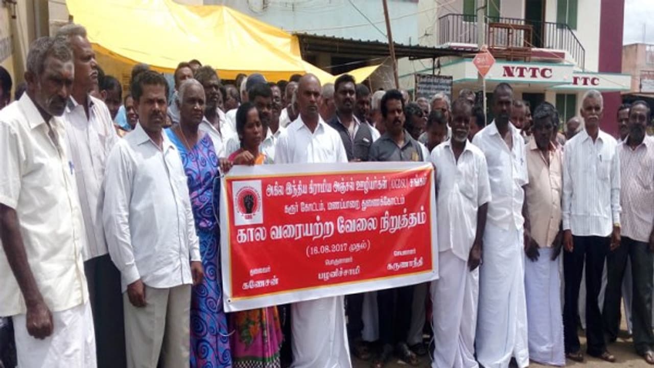 மத்திய அரசைக் கண்டித்து அகில இந்திய கிராமிய அஞ்சல் ஊழியர்கள் கவன ஈர்ப்பு ஆர்ப்பாட்டம்… மத்திய அரசைக் கண்டித்து அகில இந்திய கிராமிய அஞ்சல் ஊழியர்கள் கவன ஈர்ப்பு ஆர்ப்பாட்டம்…