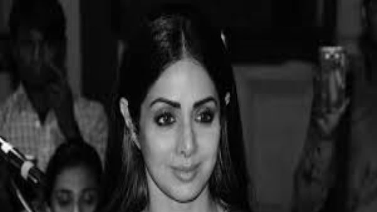 ஸ்ரீதேவி உடலை கொடுக்க முடியாது….அதிர்ச்சி கொடுக்கும் துபாய் அரசு வழக்கறிஞர் !! ஸ்ரீதேவி உடலை கொடுக்க முடியாது….அதிர்ச்சி கொடுக்கும் துபாய் அரசு வழக்கறிஞர் !!