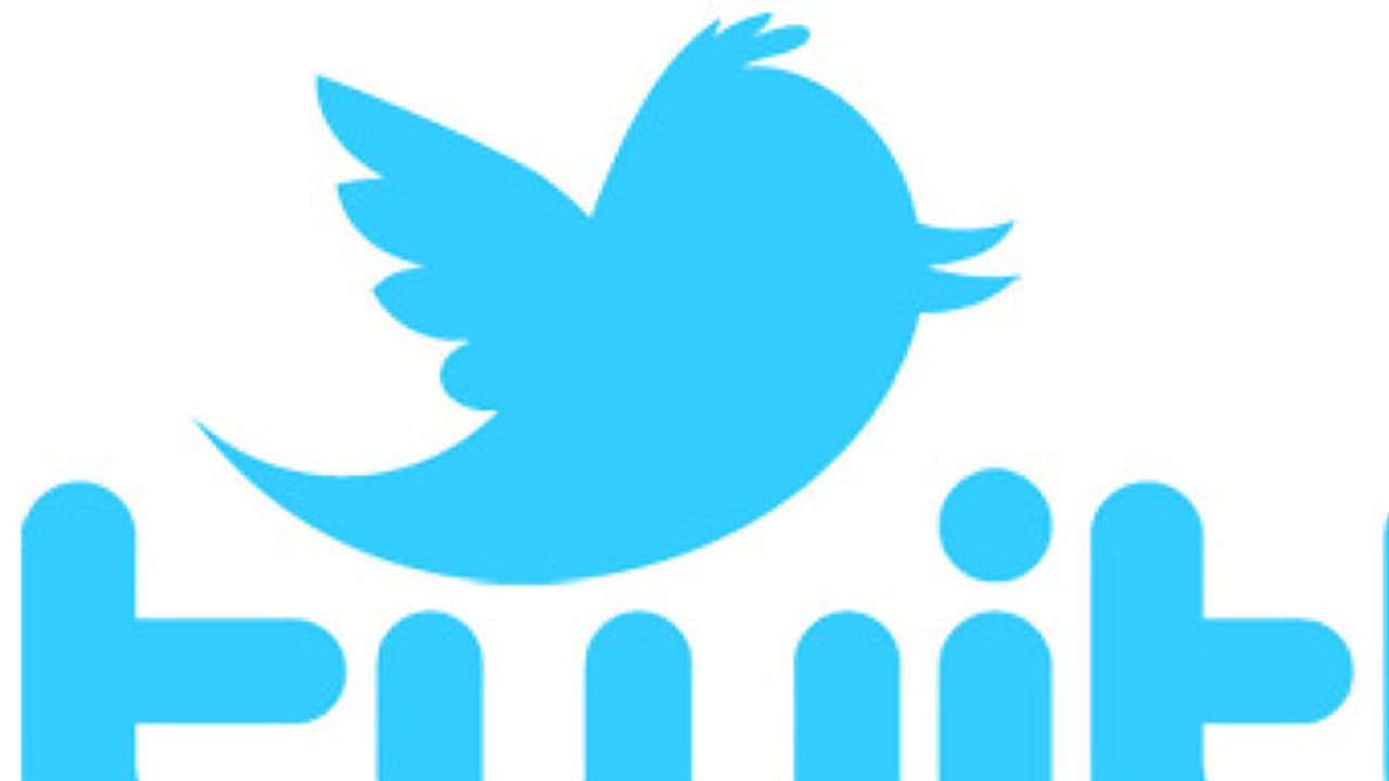 Twitter now supports reporting multiple abusive tweets together