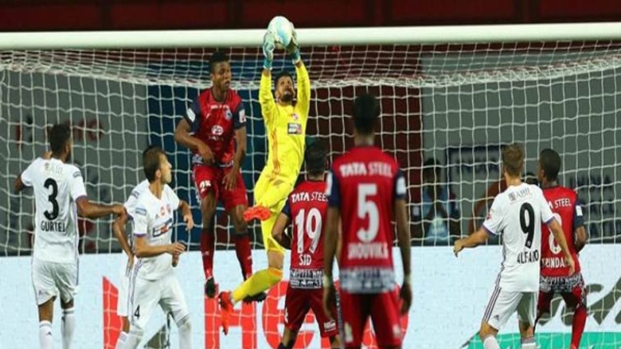 ಇಂದಿನಿಂದ ಐಎಸ್‌ಎಲ್‌ ಫುಟ್ಬಾಲ್‌ ಕಿಕ್ ಆರಂಭ