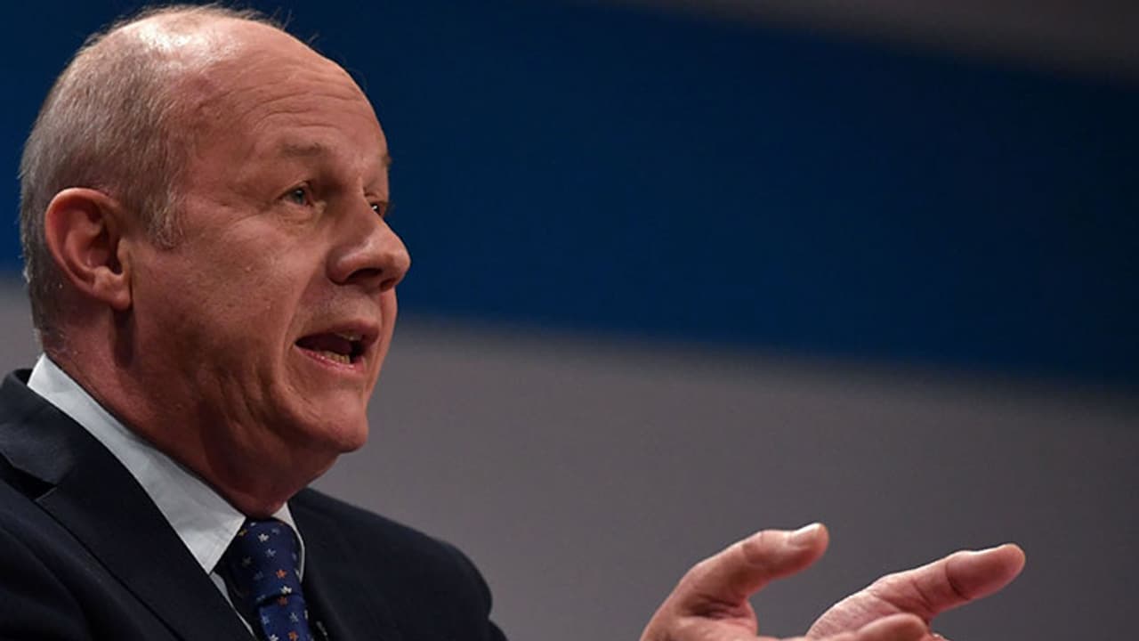 ഓഫീസില് നീലച്ചിത്രവും അശ്ലീല ഫോട്ടോകളും; ബ്രിട്ടനില് മന്ത്രിയെ പുറത്താക്കി ഓഫീസില് നീലച്ചിത്രവും അശ്ലീല ഫോട്ടോകളും; ബ്രിട്ടനില് മന്ത്രിയെ പുറത്താക്കി