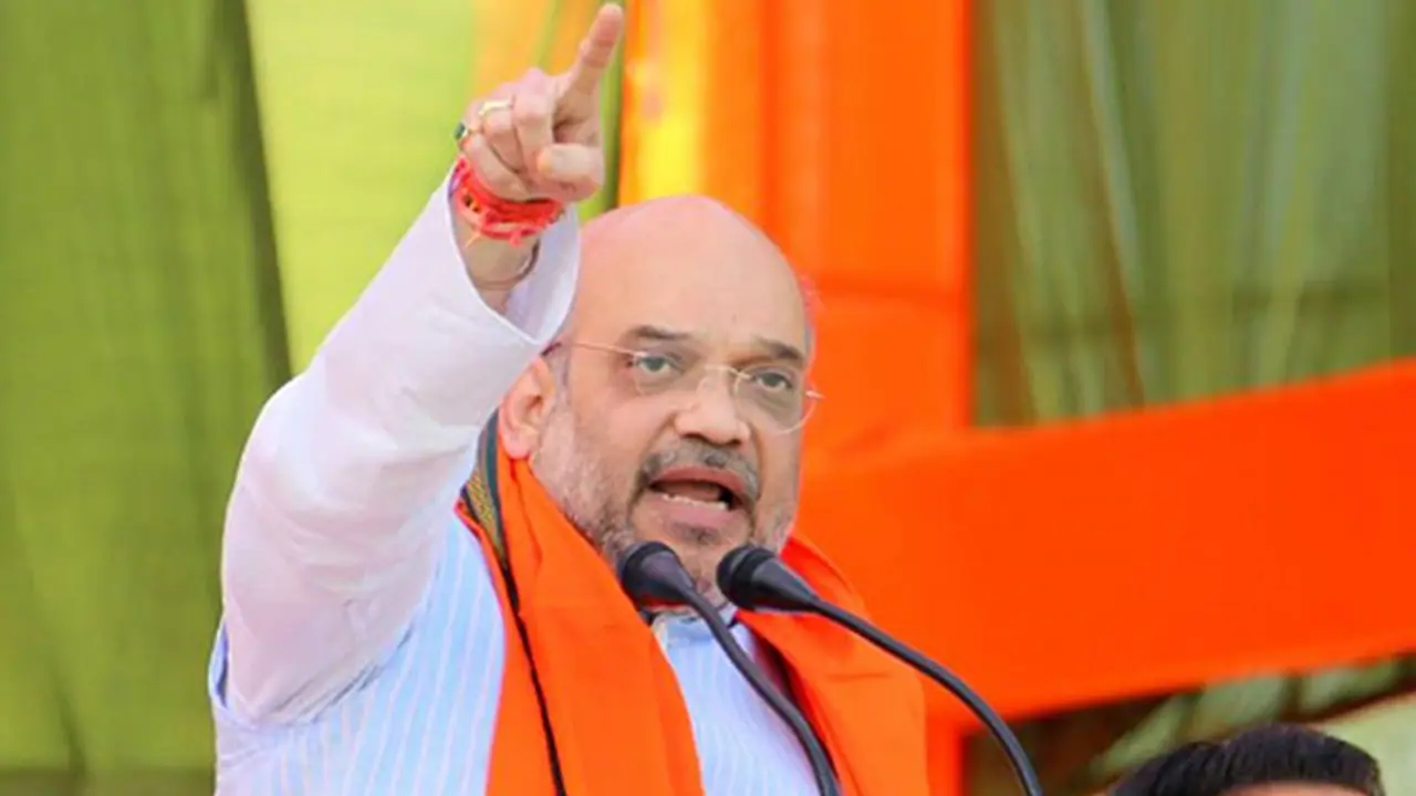 Amit Shah's Kerala tour scheduled for Saturday fans speculation of more politics over Sabarimala Amit Shah's Kerala tour scheduled for Saturday fans speculation of more politics over Sabarimala
