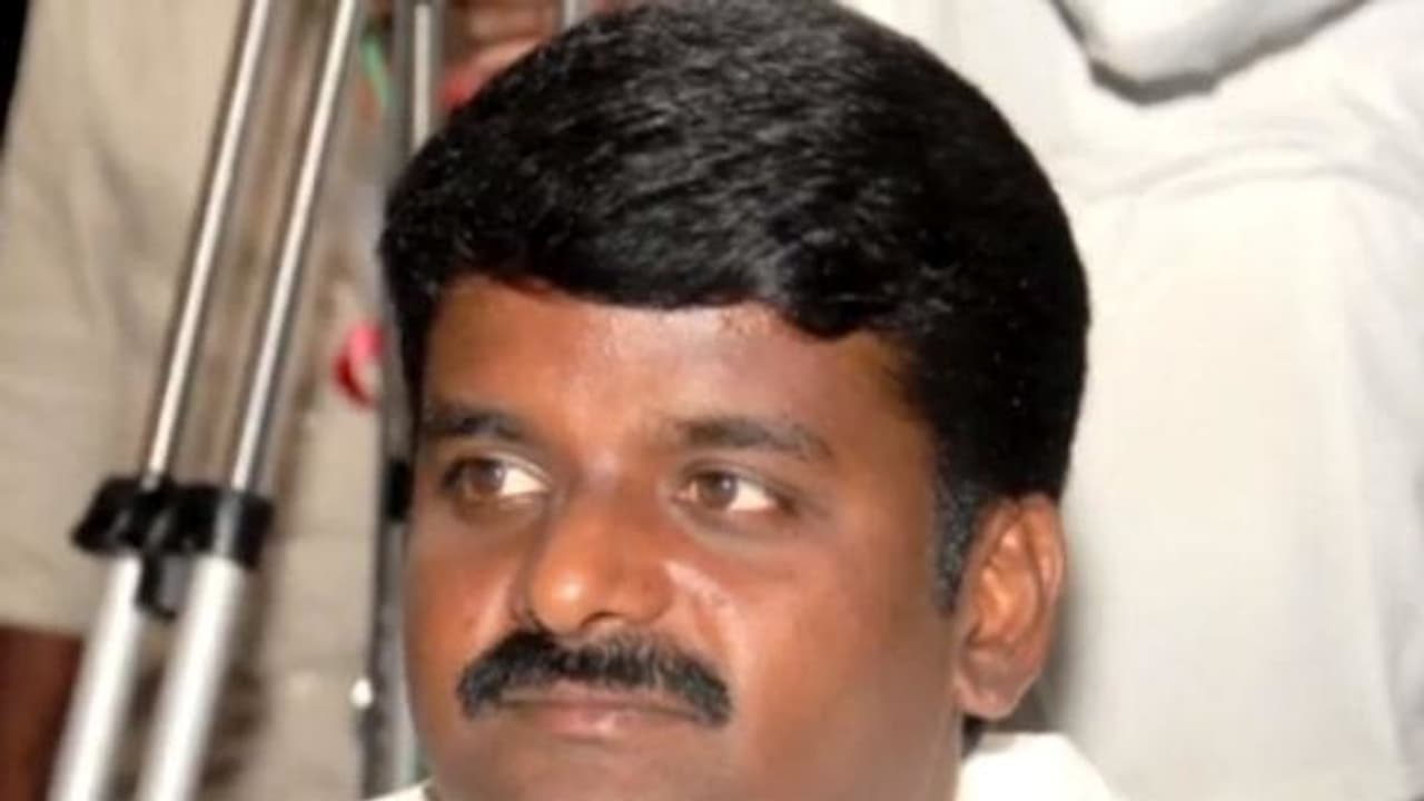 15 நாட்களில் டெங்கு பாதிப்பில்லா தமிழகம்! அமைச்சர் விஜய பாஸ்கர் உறுதி 15 நாட்களில் டெங்கு பாதிப்பில்லா தமிழகம்! அமைச்சர் விஜய பாஸ்கர் உறுதி