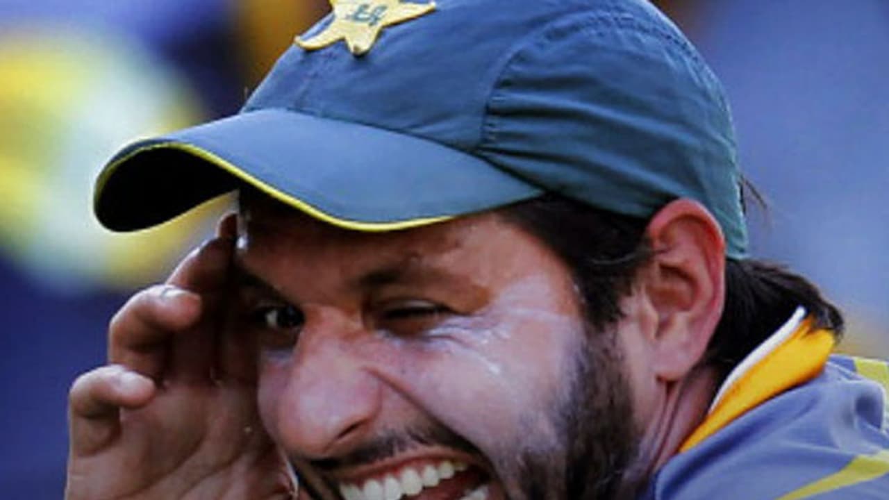Here’s how Shahid Afridi had his Indian fans go ROFL Here’s how Shahid Afridi had his Indian fans go ROFL