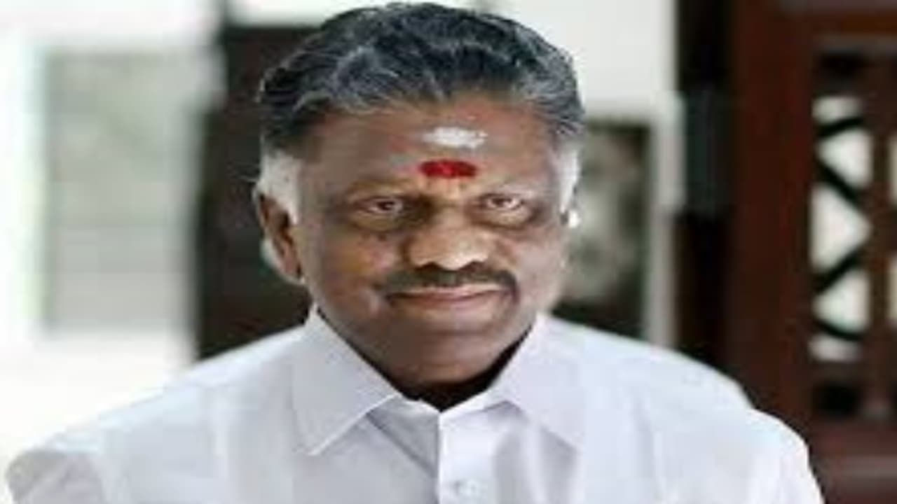 இரு அணிகள் இணைப்பு பேச்சுவார்த்தைக்கான உகந்த சூழல் ஏற்பட்டுள்ளது…. ஓபிஎஸ் மகிழ்ச்சி ! இரு அணிகள் இணைப்பு பேச்சுவார்த்தைக்கான உகந்த சூழல் ஏற்பட்டுள்ளது…. ஓபிஎஸ் மகிழ்ச்சி !