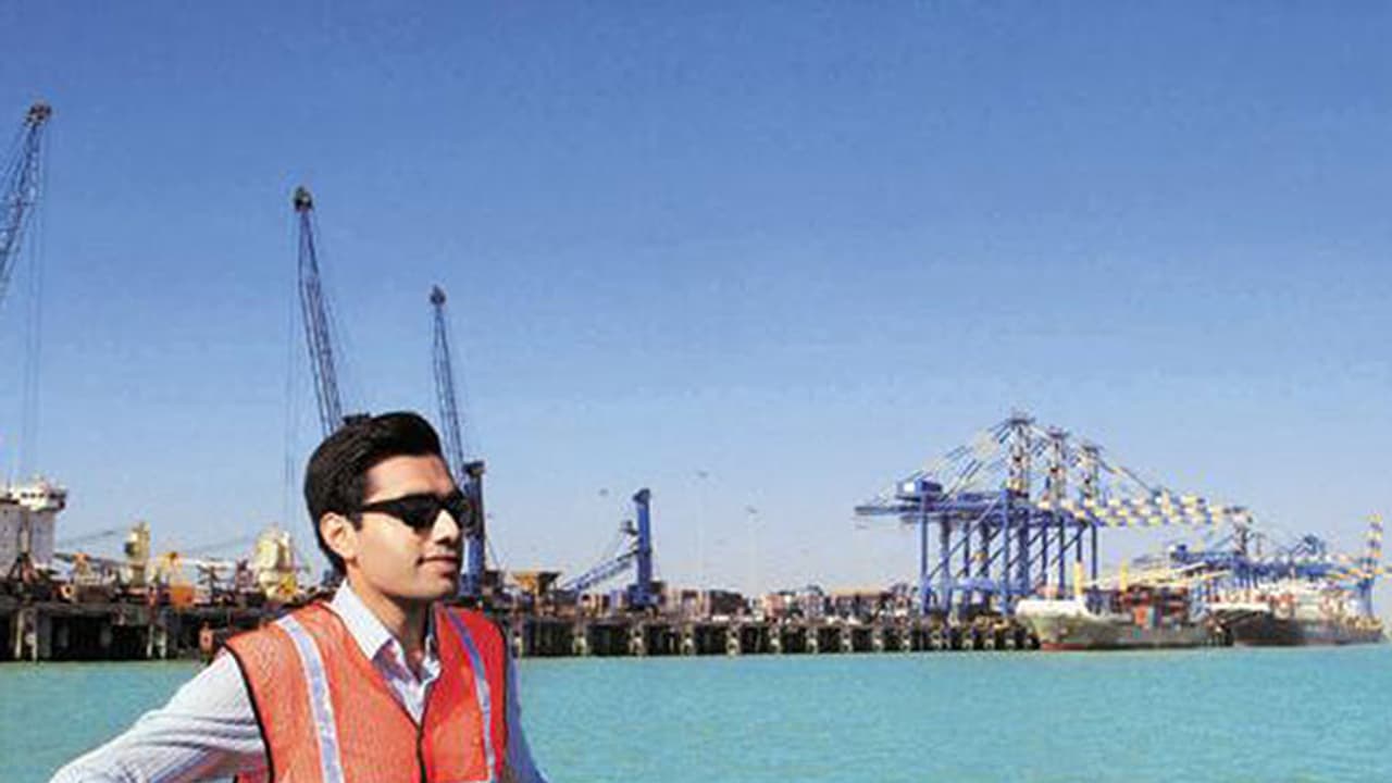 വിഴിഞ്ഞവുമായി മുന്നോട്ടു പോകുമെന്നു കരണ് അദാനി; 'ടെന്ഡറില് മാറ്റമുണ്ടാകില്ല' വിഴിഞ്ഞവുമായി മുന്നോട്ടു പോകുമെന്നു കരണ് അദാനി; 'ടെന്ഡറില് മാറ്റമുണ്ടാകില്ല'