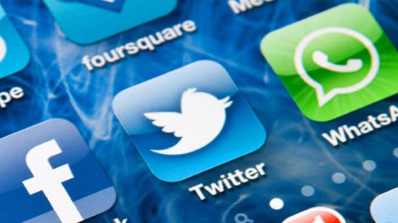 பேஸ்புக், வாட்ஸ் அப், டுவிட்டருக்கு திடீர் தடை ஜம்மு காஷ்மீரில் அதிரடி 