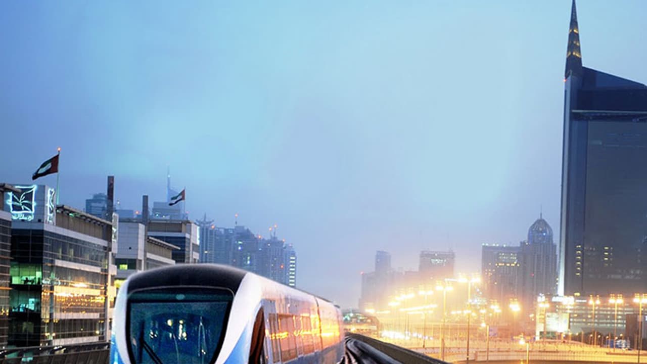 ദുബായ് മെട്രോ നാളെ മുതല് രാത്രി 12 വരെ സര്വീസ് നടത്തും ദുബായ് മെട്രോ നാളെ മുതല് രാത്രി 12 വരെ സര്വീസ് നടത്തും