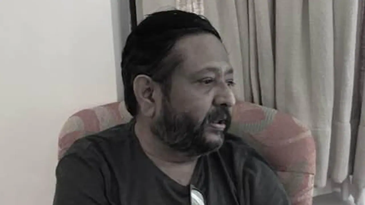 ರವಿ ಬೆಳಗೆರೆ ಈಗ ಪರಪ್ಪನ ಅಗ್ರಹಾರದ ಕೈದಿ ನಂಬರ್ 12785 : ಜೈಲಿನಲ್ಲಿ ಮುದ್ದೆ, ಸಾಂಬರ್ ಸೇವನೆ ರವಿ ಬೆಳಗೆರೆ ಈಗ ಪರಪ್ಪನ ಅಗ್ರಹಾರದ ಕೈದಿ ನಂಬರ್ 12785 : ಜೈಲಿನಲ್ಲಿ ಮುದ್ದೆ, ಸಾಂಬರ್ ಸೇವನೆ