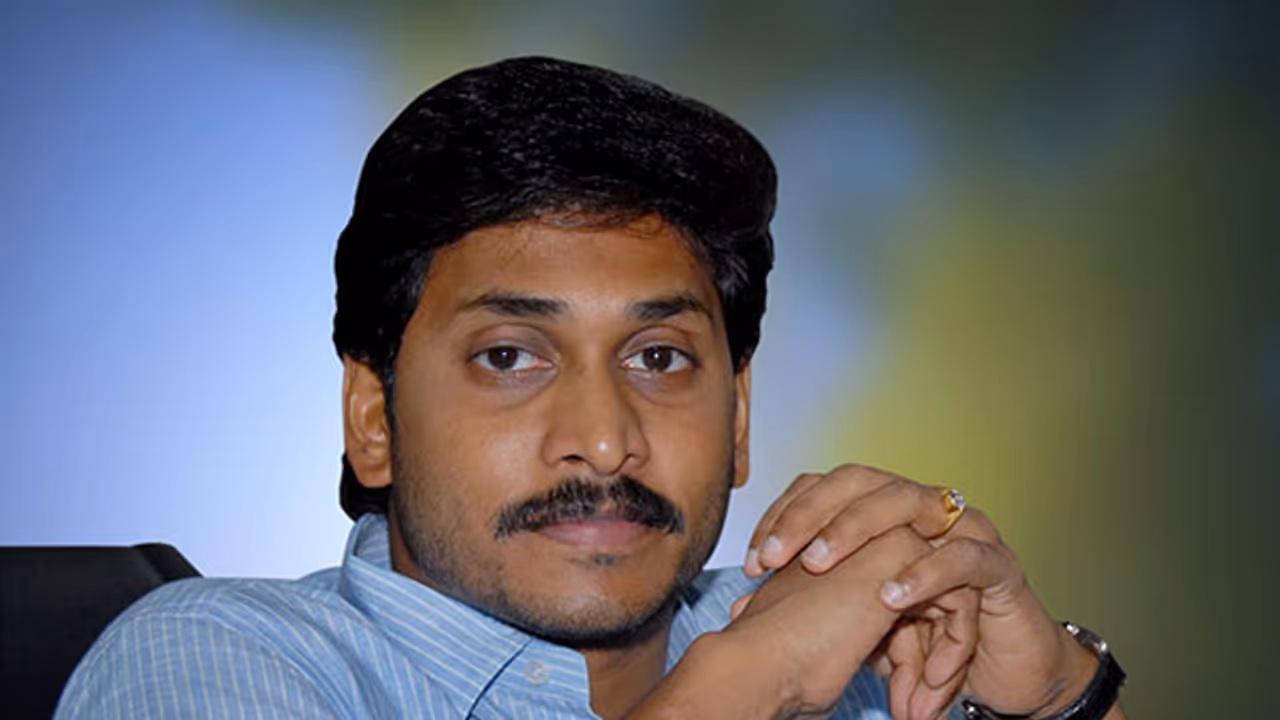 ఈనెల 21న లండన్ కు వైఎస్ జగన్: నాలుగురోజులు అక్కడే ఈనెల 21న లండన్ కు వైఎస్ జగన్: నాలుగురోజులు అక్కడే