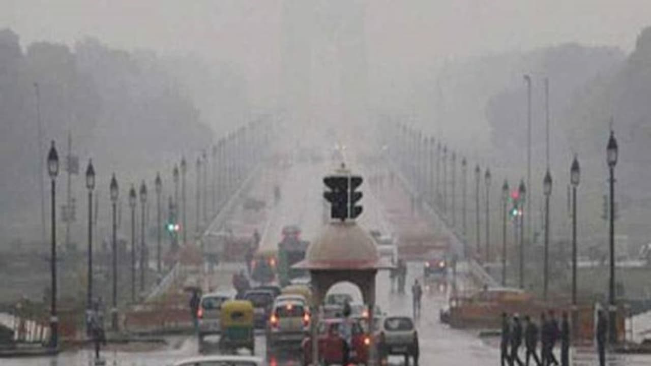 Joint teams appointed by environment minister in an effort to curb air pollution in Delhi