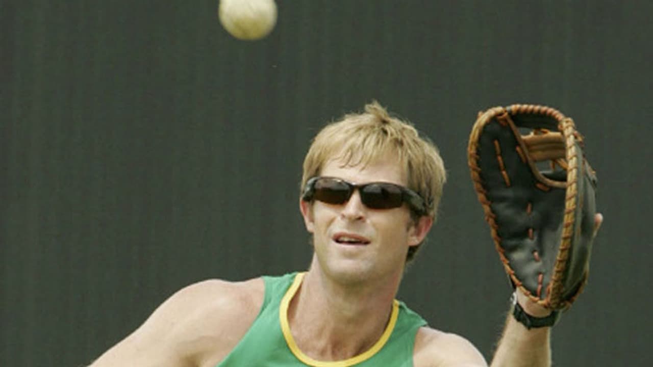 ಜಾಂಟಿ ರೋಡ್ಸ್ಗೆ ಮೋಡಿ ಮಾಡಿದ ಆಧುನಿಕ ಕ್ರಿಕೆಟ್ನ ನಂ.1 ಫೀಲ್ಡರ್ ಈತ! ಜಾಂಟಿ ರೋಡ್ಸ್ಗೆ ಮೋಡಿ ಮಾಡಿದ ಆಧುನಿಕ ಕ್ರಿಕೆಟ್ನ ನಂ.1 ಫೀಲ್ಡರ್ ಈತ!