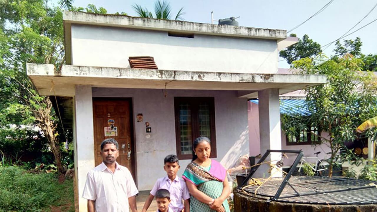 കാഴ്ചയില്ലാത്ത അച്ഛനും അമ്മയും; പന്ത്രണ്ടാം വയസില് അവനാ കടുംകൈ ചെയ്തു... കാഴ്ചയില്ലാത്ത അച്ഛനും അമ്മയും; പന്ത്രണ്ടാം വയസില് അവനാ കടുംകൈ ചെയ്തു...