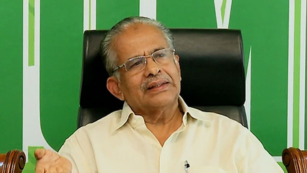 ആയുധം കൊണ്ട് ആശയം പ്രചരിപ്പിക്കുന്നവരെ പിന്തുണയ്ക്കുന്നില്ല; എസ്ഡിപിഐയെ തള്ളി ലീഗ് ആയുധം കൊണ്ട് ആശയം പ്രചരിപ്പിക്കുന്നവരെ പിന്തുണയ്ക്കുന്നില്ല; എസ്ഡിപിഐയെ തള്ളി ലീഗ്