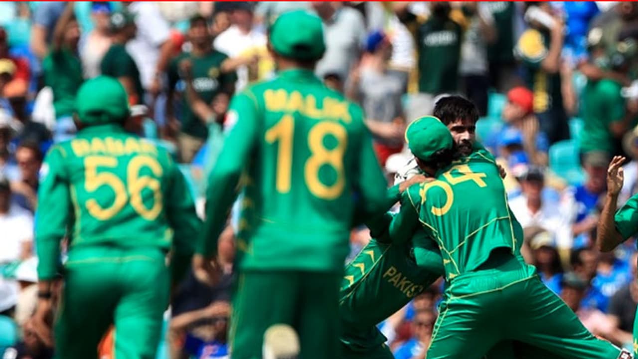 മൂന്ന് സീനിയര്‍ താരങ്ങളെ ഒഴിവാക്കി പാകിസ്ഥാന്‍ ലോകകപ്പിനുള്ള സാധ്യതാ ടീമിനെ പ്രഖ്യാപിച്ചു