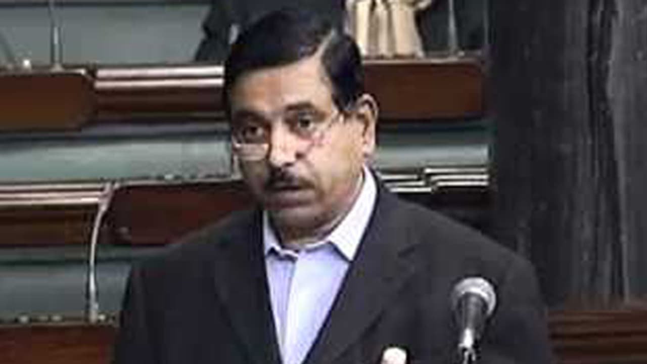 ಹುಬ್ಬಳ್ಳಿಯನ್ನು ಪಾಕ್’ಗೆ ಹೋಲಿಸಿದ ಜೋಶಿ : ಎಫ್ಐಆರ್ ದಾಖಲು ಹುಬ್ಬಳ್ಳಿಯನ್ನು ಪಾಕ್’ಗೆ ಹೋಲಿಸಿದ ಜೋಶಿ : ಎಫ್ಐಆರ್ ದಾಖಲು