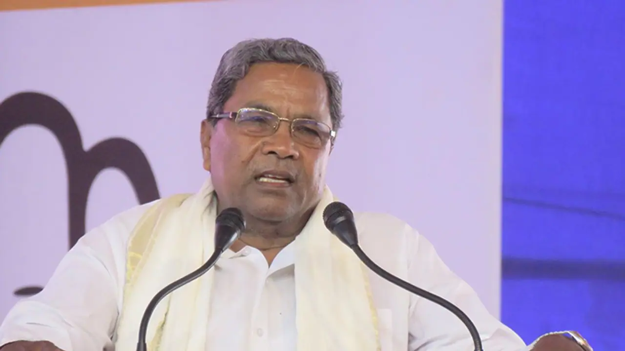 ಪರ್ರಿಕರ್’ಗೆ ಹಾರೈಸಿದ ಸಿಎಂ ಸಿದ್ದರಾಮಯ್ಯ ಪರ್ರಿಕರ್’ಗೆ ಹಾರೈಸಿದ ಸಿಎಂ ಸಿದ್ದರಾಮಯ್ಯ