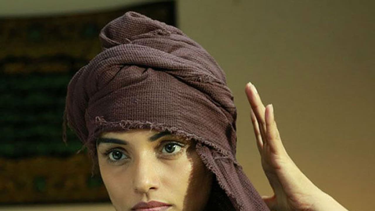 ബിഗ് ബോസില് ആ 16 പേരില് ഒരാള് ശ്വേതാ മേനോന് ബിഗ് ബോസില് ആ 16 പേരില് ഒരാള് ശ്വേതാ മേനോന്