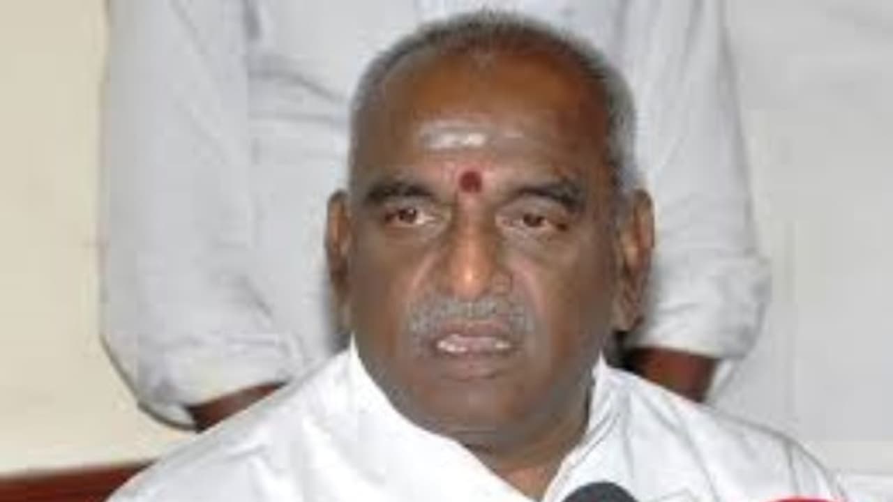 சுகாதாரம் குறித்து தமிழகம் முழுவதும் கமல்ஹாசன் ஆய்வு செய்தால் டெங்குவை தடுக்கலாம் !!! பொன்.ராதாகிருஷ்ணன் யோசனை !!! சுகாதாரம் குறித்து தமிழகம் முழுவதும் கமல்ஹாசன் ஆய்வு செய்தால் டெங்குவை தடுக்கலாம் !!! பொன்.ராதாகிருஷ்ணன் யோசனை !!!