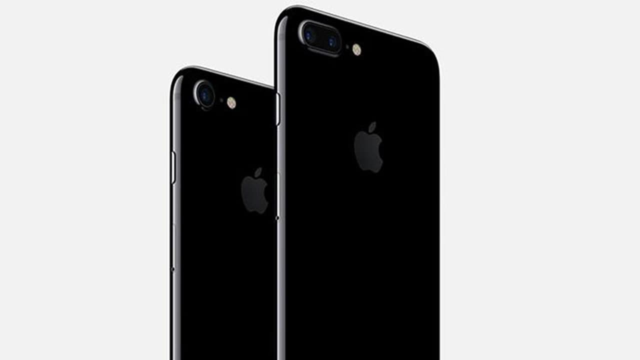 ಐಫೋನ್’ಗಳನ್ನು ಸಾಗಿಸುತ್ತಿದ್ದ ಟ್ರಕ್ ಮೇಲೆ ದುಷ್ಕರ್ಮಿಗಳ ದಾಳಿ, 950 ಫೋನ್ ಗಳನ್ನು ಕದ್ದು ಪರಾರಿ ಐಫೋನ್’ಗಳನ್ನು ಸಾಗಿಸುತ್ತಿದ್ದ ಟ್ರಕ್ ಮೇಲೆ ದುಷ್ಕರ್ಮಿಗಳ ದಾಳಿ, 950 ಫೋನ್ ಗಳನ್ನು ಕದ್ದು ಪರಾರಿ