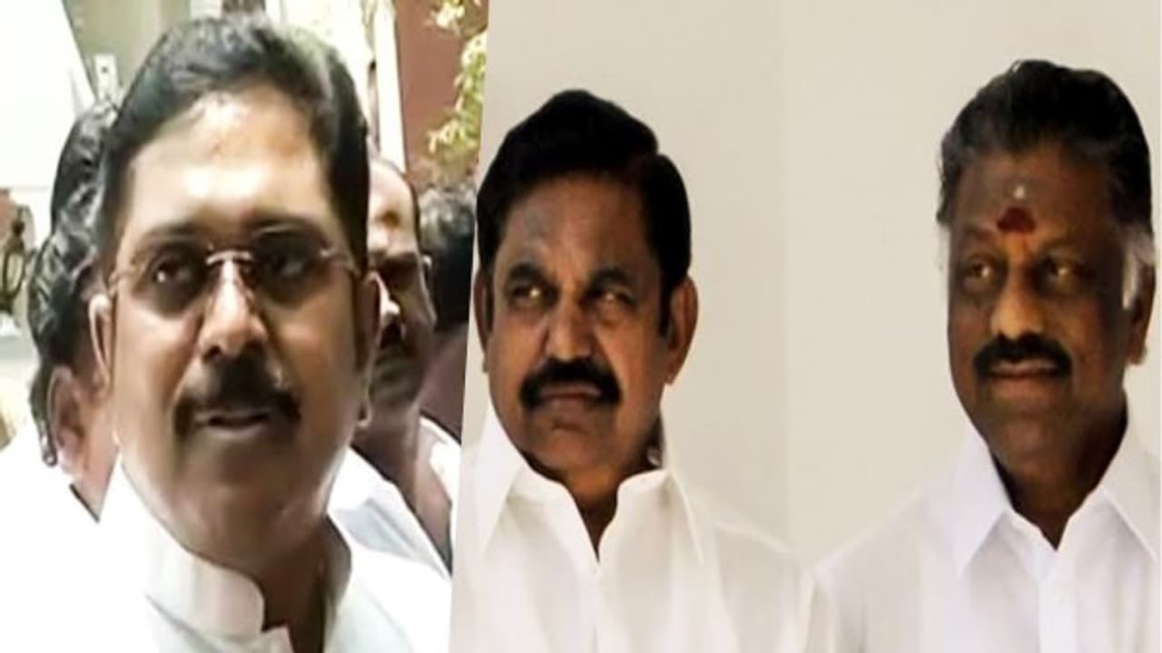 தினகரனை பார்த்து பழனிசாமியும், பன்னீரும் பயப்படுறாங்க: கேட்டை திறந்து கேலி செய்யும் கே.சி.பி. தினகரனை பார்த்து பழனிசாமியும், பன்னீரும் பயப்படுறாங்க: கேட்டை திறந்து கேலி செய்யும் கே.சி.பி.