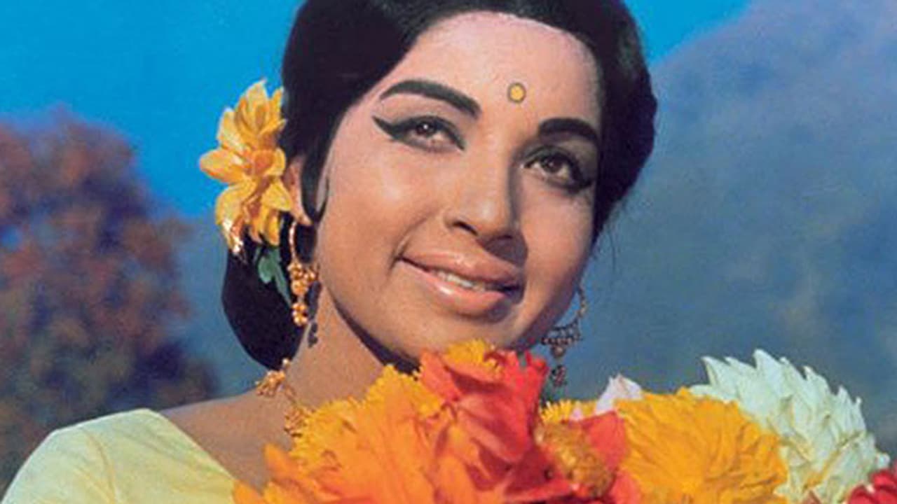 Jayalalithaa to hospital staff: Let's go home, will give you the best tea Jayalalithaa to hospital staff: Let's go home, will give you the best tea