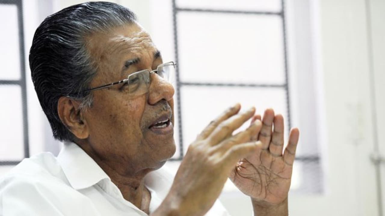 ചികിത്സയ്ക്ക് ശേഷം മുഖ്യമന്ത്രി പിണറായി വിജയന് തിരിച്ചെത്തി ചികിത്സയ്ക്ക് ശേഷം മുഖ്യമന്ത്രി പിണറായി വിജയന് തിരിച്ചെത്തി
