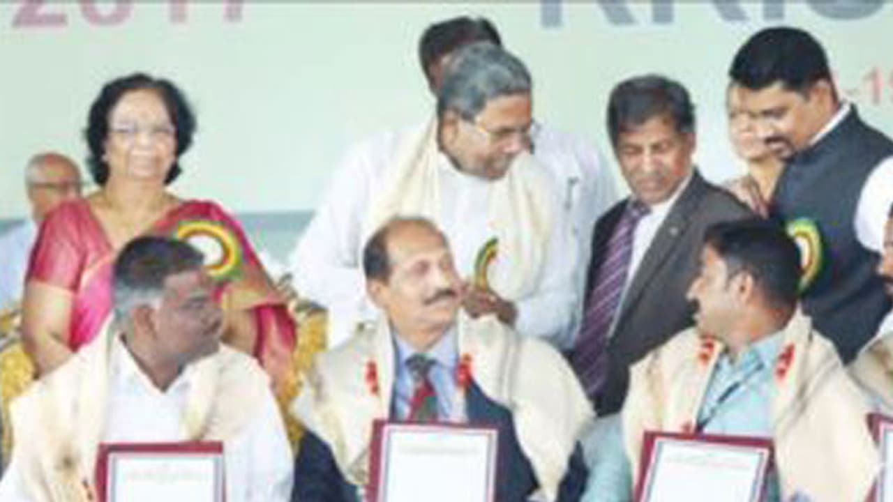 Bengaluru: 12 lakh people visit Krishi Mela in 4 days Bengaluru: 12 lakh people visit Krishi Mela in 4 days