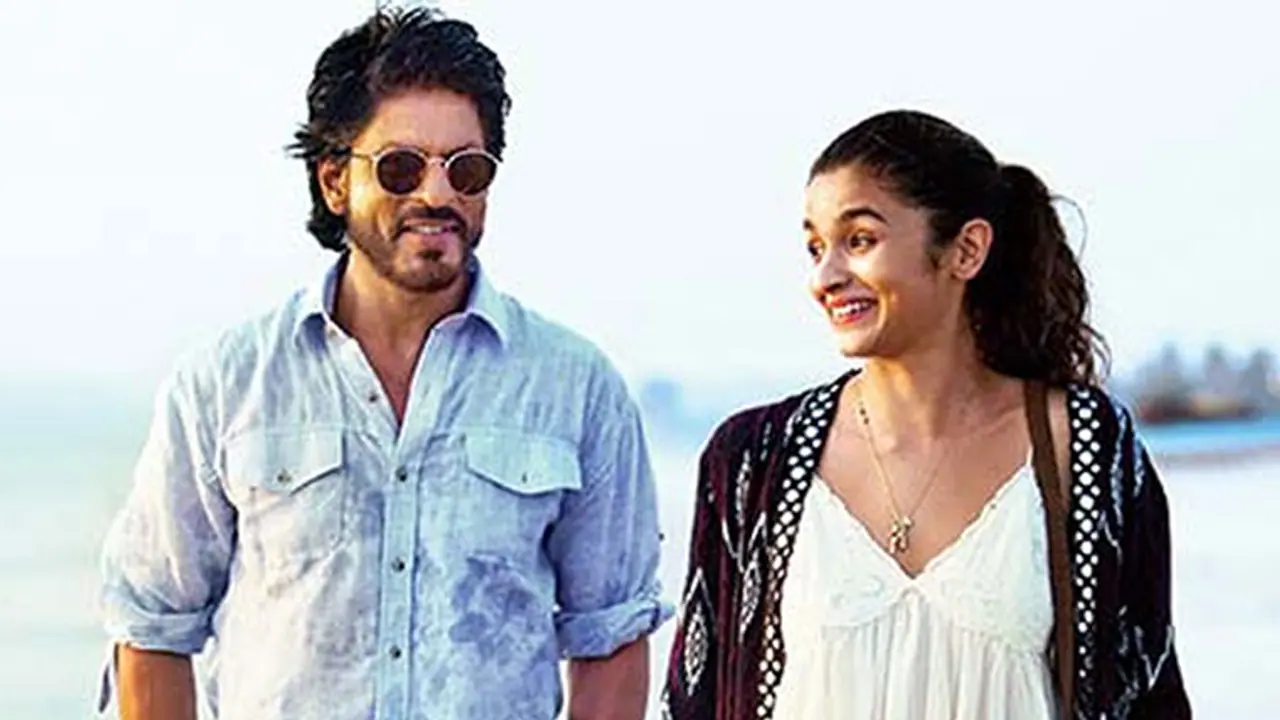 5 reasons why one should not miss Shah Rukh Khan and Alia Bhatt starrer Dear Zindagi