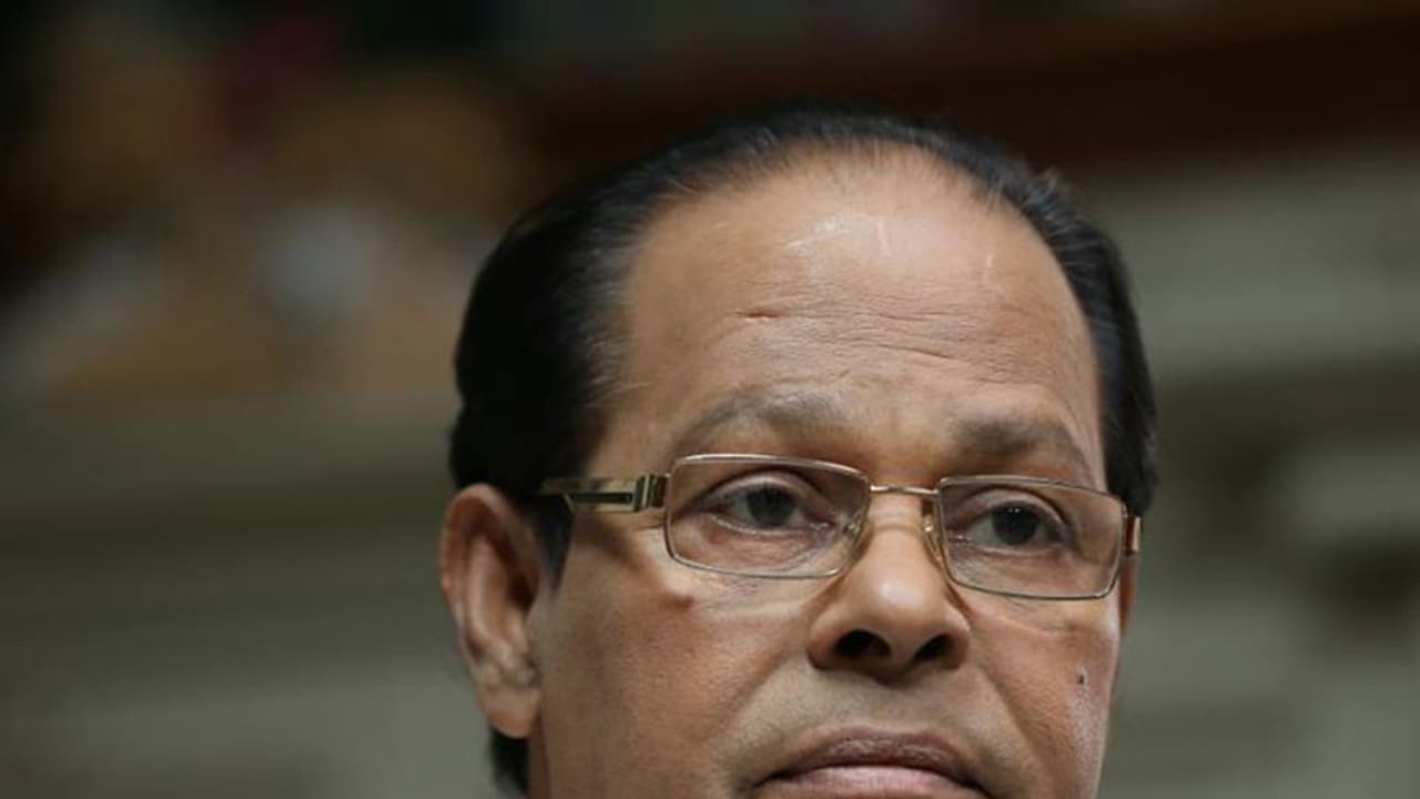 താരങ്ങള്‍ അവാർഡ് നിശകളിൽ താരങ്ങൾ പങ്കെടുക്കരുതെന്ന നിർദേശം തള്ളി അമ്മ