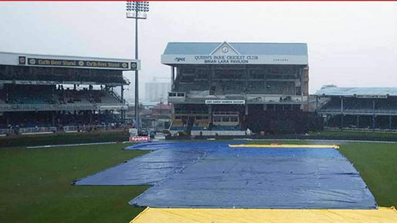 ವಿಂಡೀಸ್ ವಿರುದ್ಧ ಪಂದ್ಯಕ್ಕೆ ಮಳೆ ಅಡ್ಡಿ:ಭಾರತ 39.2 ಓವರ್'ಗಳಲ್ಲಿ 199/3 ವಿಂಡೀಸ್ ವಿರುದ್ಧ ಪಂದ್ಯಕ್ಕೆ ಮಳೆ ಅಡ್ಡಿ:ಭಾರತ 39.2 ಓವರ್'ಗಳಲ್ಲಿ 199/3