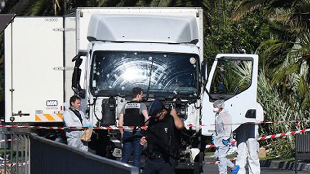 Nice attacker recruited by Algerian IS member, says uncle Nice attacker recruited by Algerian IS member, says uncle