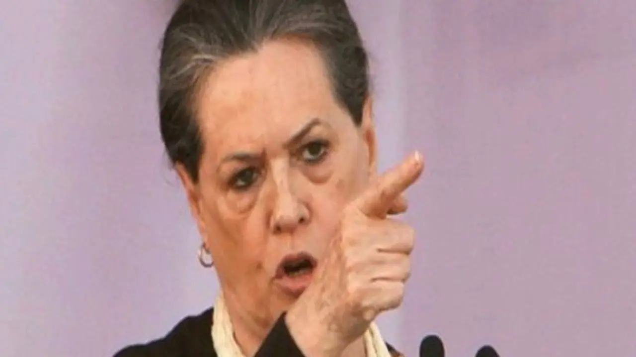 ఈనెలాఖరున సోనియాగాంధీ తెలంగాణ పర్యటన