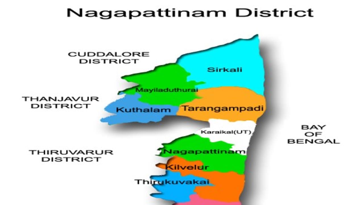 மூன்று ஆண்டுகளில் 58 பேரை சொந்த செலவில் நல்லடக்கம் செய்தவருக்கு "மனிதரில் புனிதர்" விருது; குவியும் வாழ்த்துகள்... மூன்று ஆண்டுகளில் 58 பேரை சொந்த செலவில் நல்லடக்கம் செய்தவருக்கு "மனிதரில் புனிதர்" விருது; குவியும் வாழ்த்துகள்...