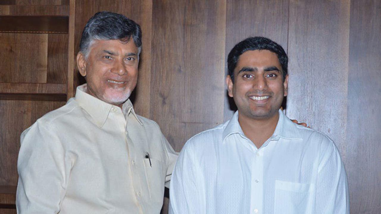 లోకేష్ తో చంద్రబాబుకు పెద్ద తలనొప్పే... లోకేష్ తో చంద్రబాబుకు పెద్ద తలనొప్పే...