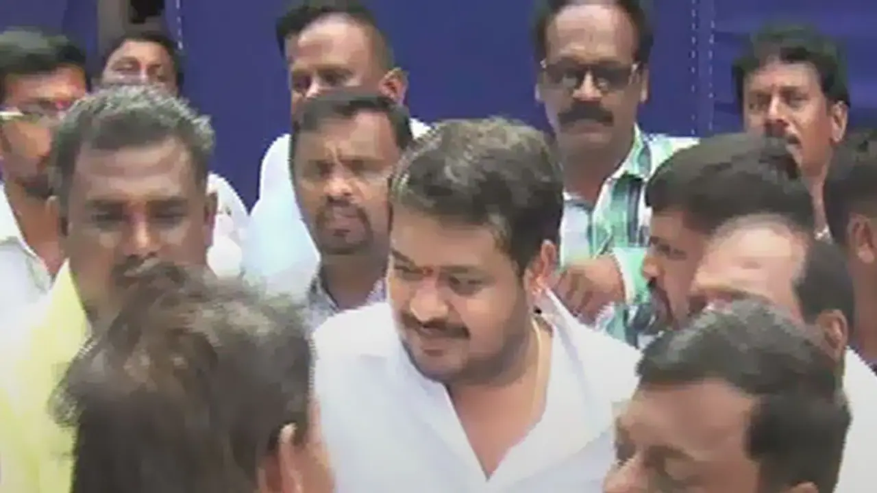 Minister Mahadevappa's controversial son to get the ticket from T Narasipur? Minister Mahadevappa's controversial son to get the ticket from T Narasipur?