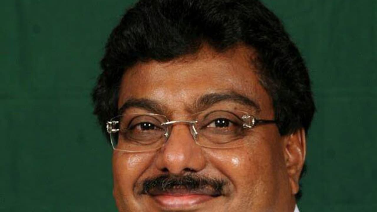 ಎಂ.ಬಿ.ಪಾಟೀಲ್ ಮಂತ್ರಿಗಿರಿಗೆ ಶಾಮನೂರು ಬಣ ವಿರೋಧ ಎಂ.ಬಿ.ಪಾಟೀಲ್ ಮಂತ್ರಿಗಿರಿಗೆ ಶಾಮನೂರು ಬಣ ವಿರೋಧ