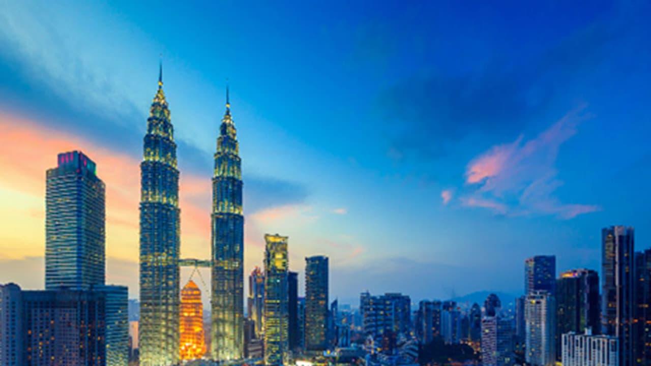 ಪ್ರವಾಸಿಗರನ್ನು ಕೈಬೀಸಿ ಕರೆಯುತ್ತಿದೆ ಭುವಿಯ ಮೇಲಿನ ಸ್ವರ್ಗ ಮಲೇಶಿಯಾ ಪ್ರವಾಸಿಗರನ್ನು ಕೈಬೀಸಿ ಕರೆಯುತ್ತಿದೆ ಭುವಿಯ ಮೇಲಿನ ಸ್ವರ್ಗ ಮಲೇಶಿಯಾ