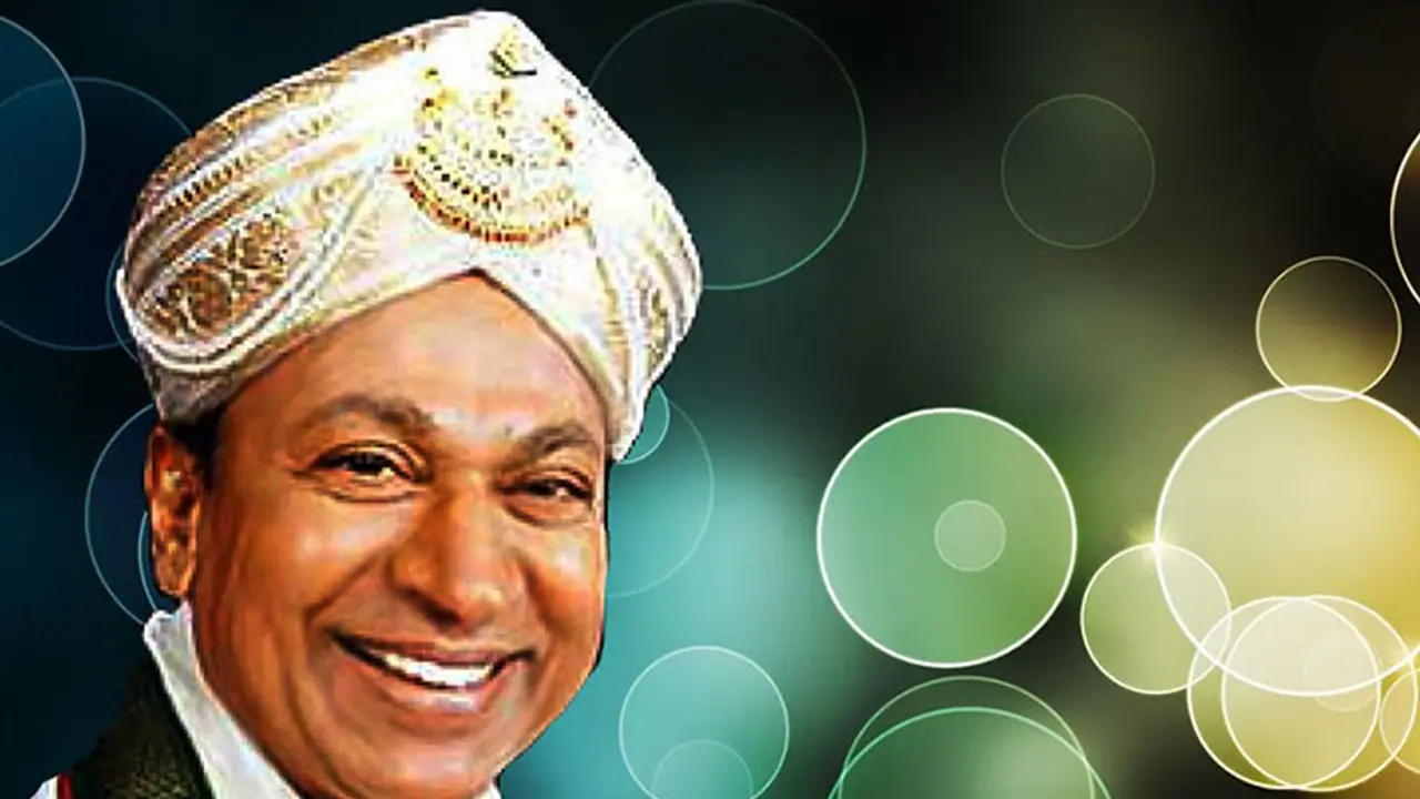 Legendary actor Rajkumar in Marathi textbooks. Peace offering? Legendary actor Rajkumar in Marathi textbooks. Peace offering?