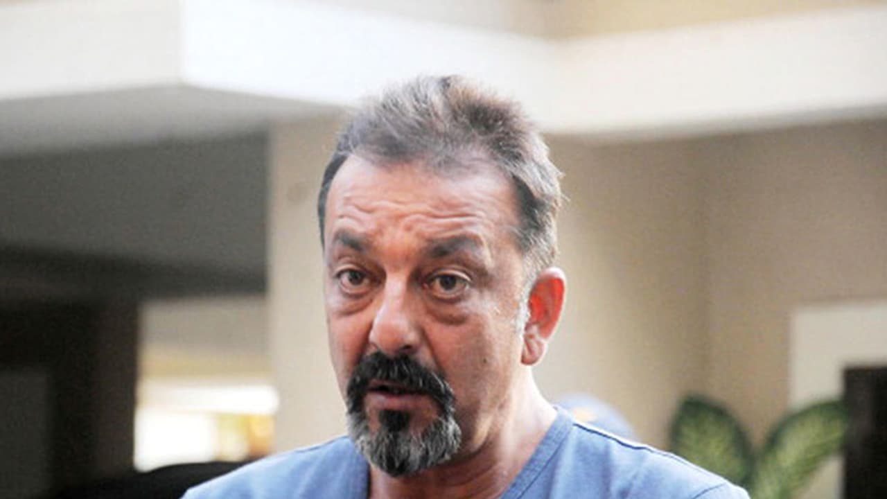 Sanjay Dutt suffers rib fracture while shooting for Bhoomi Sanjay Dutt suffers rib fracture while shooting for Bhoomi